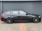BMW 3-serie Touring 318i M Sport Edition Navi | Pdc | Cruise, Auto's, BMW, Euro 5, Zwart, 4 cilinders, Alcantara