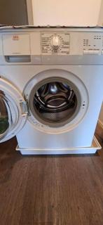 AEG Wasmachine met lekbak, Witgoed en Apparatuur, Wasmachines, Ophalen, 1200 tot 1600 toeren, Gebruikt, 4 tot 6 kg