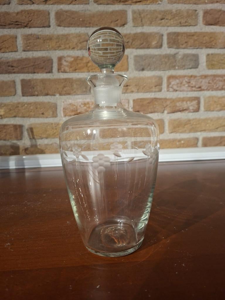 Oude geslepen glazen karaf met 4 glaasjes, Ophalen