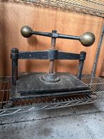 Antieke gietijzeren boekenpers, Antiek en Kunst, Ophalen