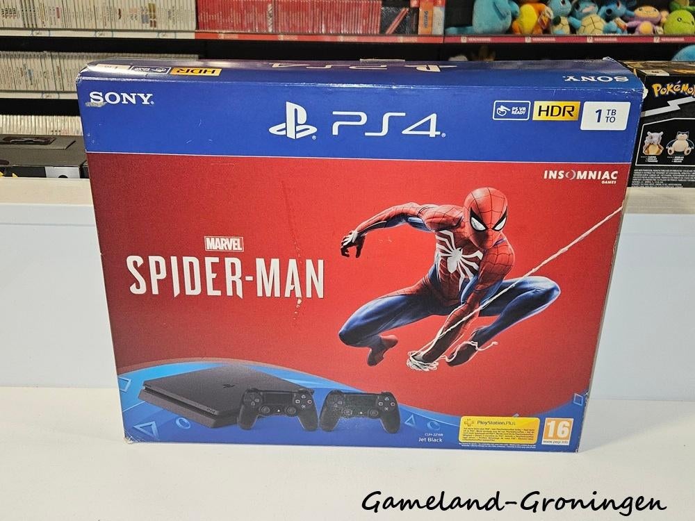 PlayStation 4 Slim 1TB Spider-Man Pack met 2 Controllers, Spelcomputers en Games, Games | Sony PlayStation 4, Gebruikt, 1 speler