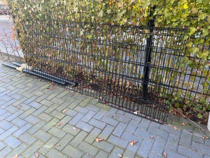 Dubbelstaafs hek zwart staal, Tuin en Terras, Tuinhekken en Hekwerk, Zo goed als nieuw, Sierhekwerk, IJzer, Ophalen