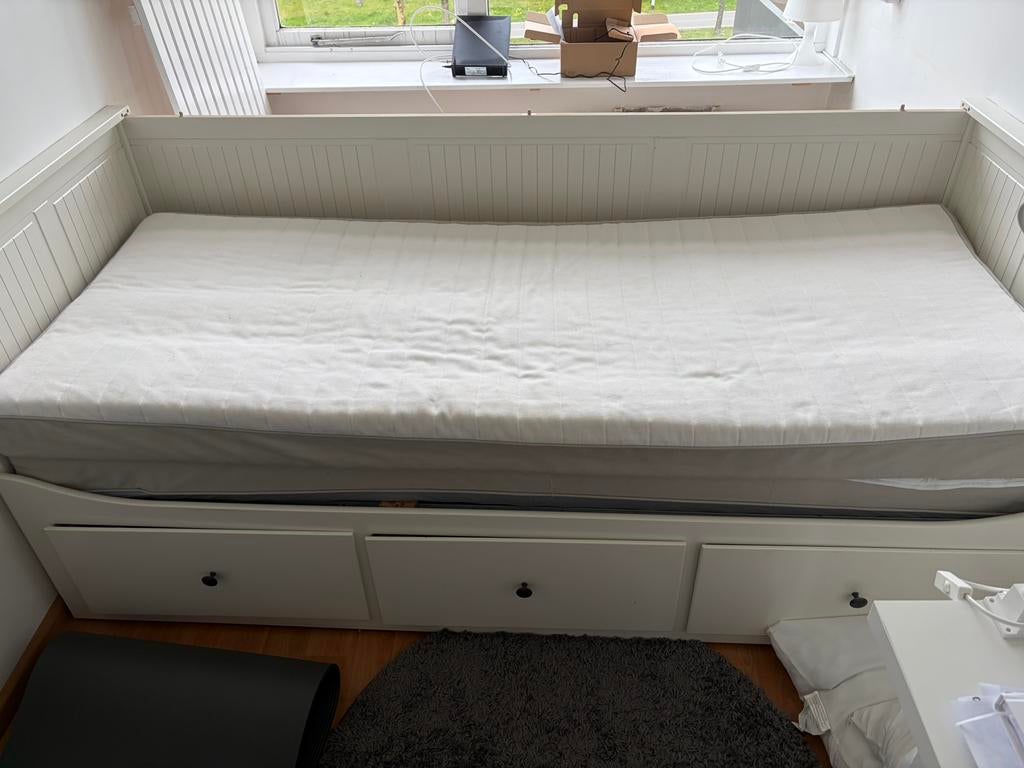 Hemnes, Ophalen, Zo goed als nieuw, Tweepersoons, 80 cm
