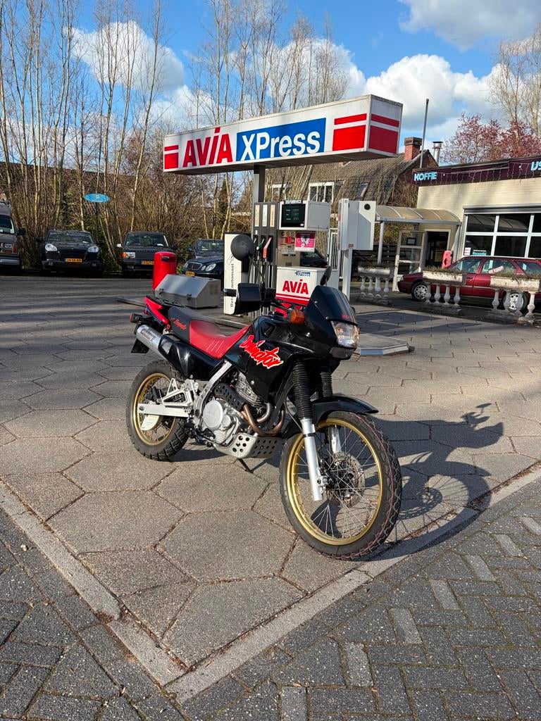 Honda All-Road NX 650 Dominator, Motoren, Motoren | Honda, Rijksstraatweg 248
3634AN  Loenersloot, NL, Bedrijf, Overig, AA Motorhandel Meijering