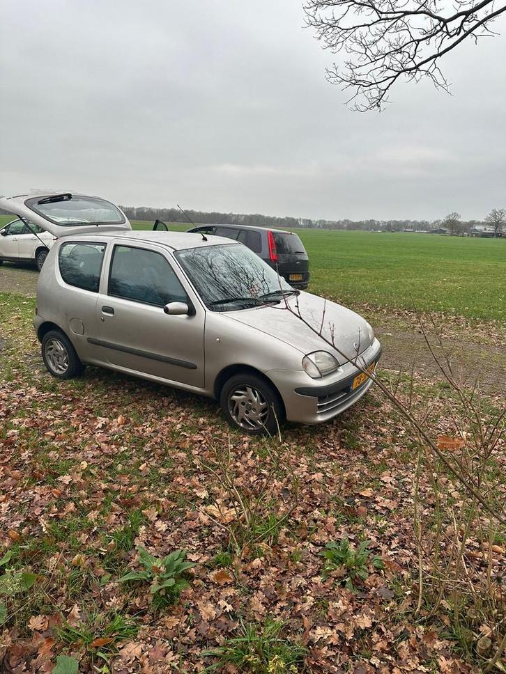 Fiat Seicento 1.1 2002 Grijs, Auto's, Fiat, Particulier, Seicento, Benzine, C, Hatchback, Handgeschakeld, Origineel Nederlands