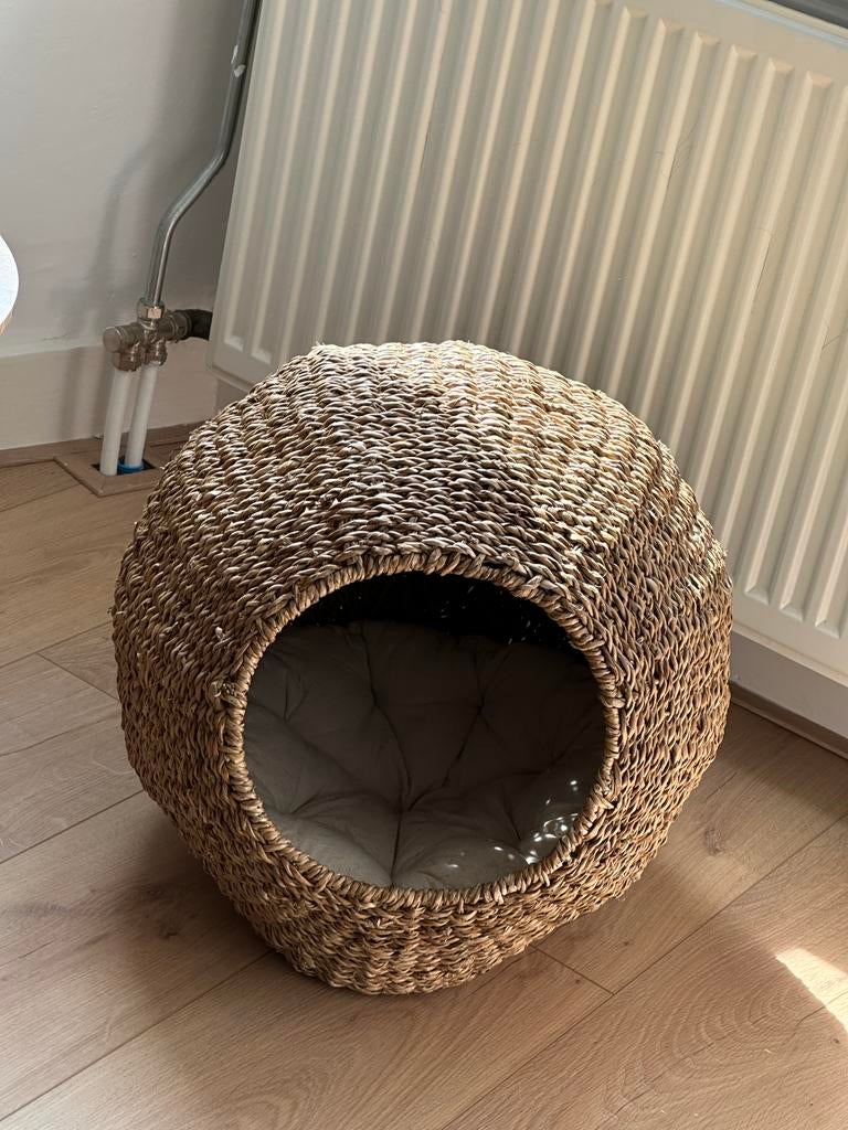 Pet house zara home, Ophalen, Zo goed als nieuw