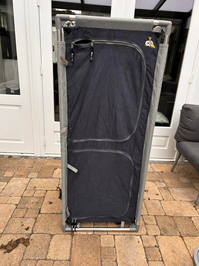 Campingkast met schuine bovenkant - Zo goed als nieuw, Ophalen, Zo goed als nieuw