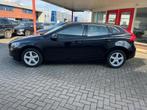 Volvo V40 2.0 T2 122PK Onderhoudshistorie/PDC/Bluethooth, Auto's, Voorwielaandrijving, Gebruikt, Euro 6, 4 cilinders
