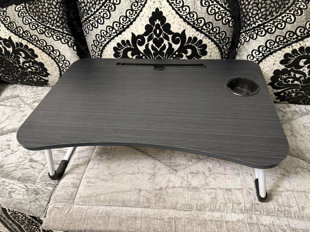 Laptoptafel / Bedtafel met bekerhouder. Zo goed als nieuw, Ophalen, Zo goed als nieuw