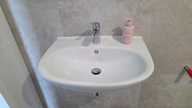 2x Villeroy & Boch O'novo fonteintje en 2x wastafel, Doe-het-zelf en Verbouw, Sanitair, Nieuw, Wastafel, Chroom, Steen, Ophalen