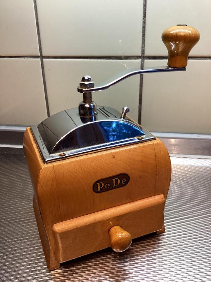 vintage PeDe koffiemolen, Huis en Inrichting, Keuken | Keukenbenodigdheden, Zo goed als nieuw, Ophalen of Verzenden