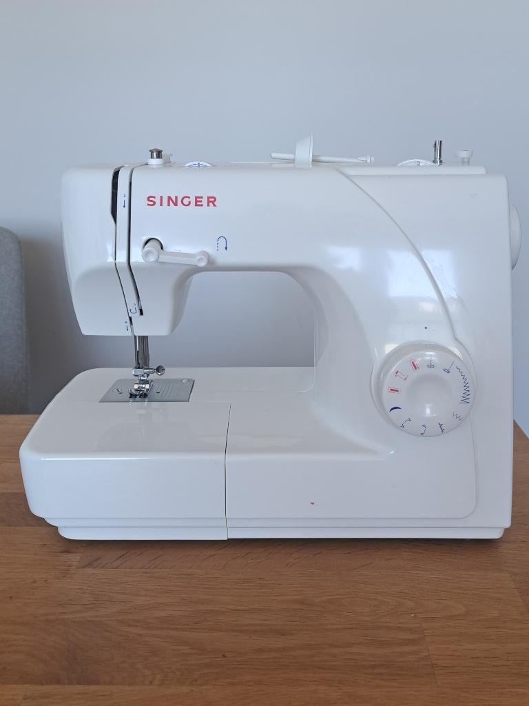 Singer 1507 naaimachine, Ophalen, Gebruikt, Naaimachine, Singer