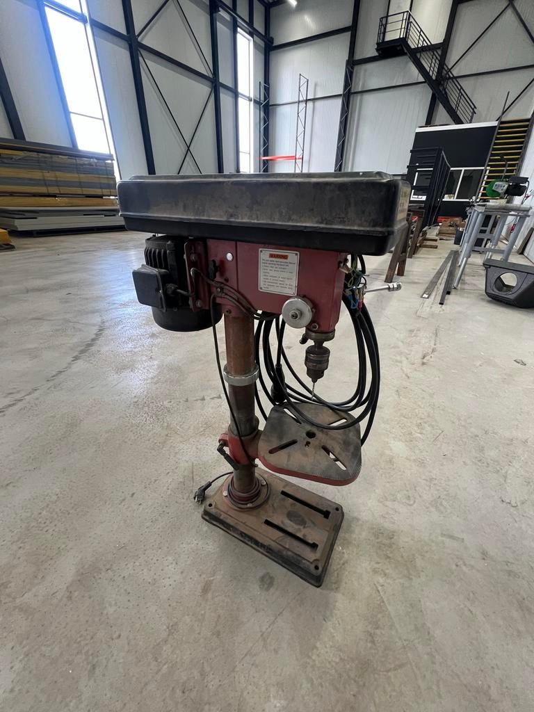 Kolomboormachine - 550W, 16mm capaciteit, Doe-het-zelf en Verbouw, Gereedschap | Boormachines, Ophalen, Gebruikt, 600 watt of meer