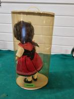 -	Pop kledendracht schwelm vintage, Ophalen of Verzenden, 'T Olde Gre-j, Info@toldegrej.nl, Endepoelstraat 20f Didam