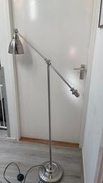 Staande vloerlamp zilverkleurig, Huis en Inrichting, Ophalen, Zo goed als nieuw, 150 tot 200 cm