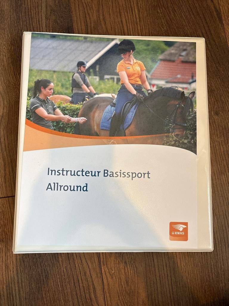 Instructeur Basissport Allround KNHS, Ophalen of Verzenden, Zo goed als nieuw, MBO