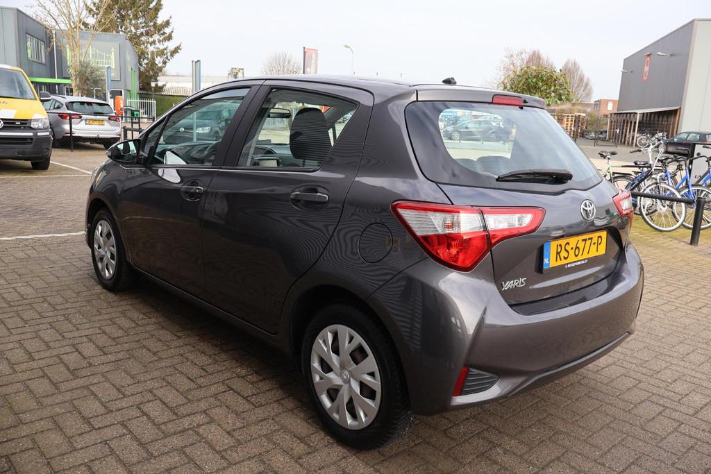 Toyota Yaris 1.0 VVT-i Aspiration 1e Eigenaar | NAP | BTW |, Auto's, Toyota, Voorwielaandrijving, Stof, Gebruikt, Euro 6