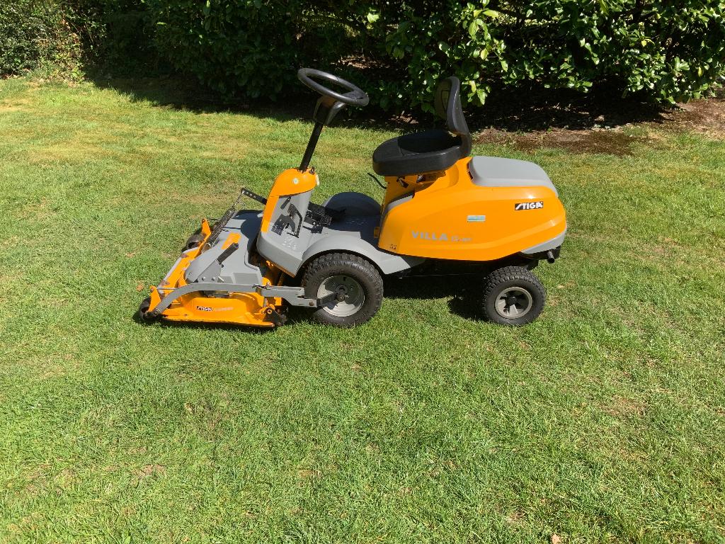 Nette Stiga Villa HST 12 hydrostaat, Ophalen, Stiga, Zo goed als nieuw, Mulchfunctie