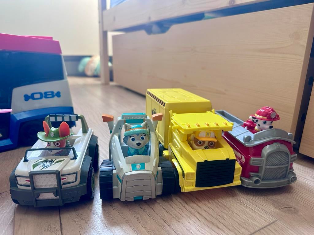 PAW Patrol Patroller truck met 10 personages en voertuigen, Ophalen, Gebruikt