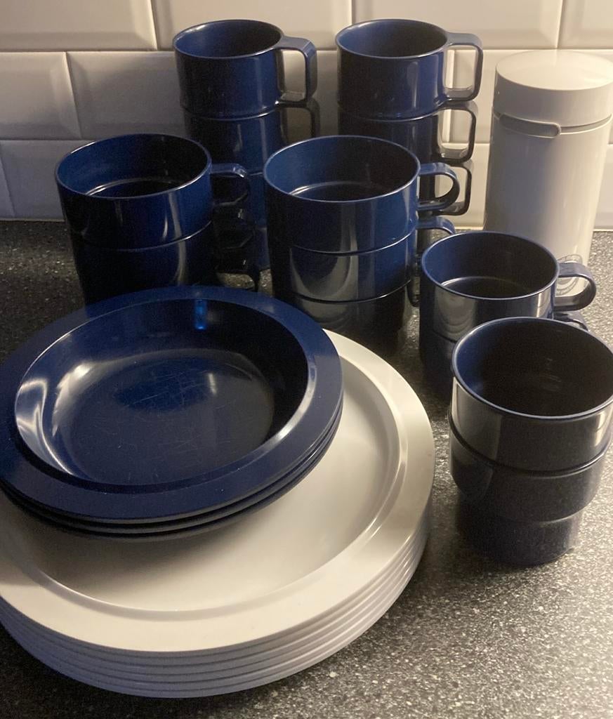 Mepal Rosti servies blauw en wit 6 persoons, Caravans en Kamperen, Kampeeraccessoires, Ophalen of Verzenden, Gebruikt