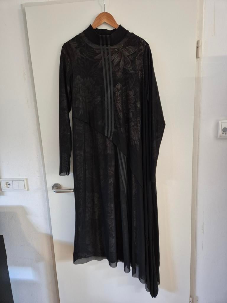 Y-3 Adidas Yohji Yamamoto Jurk Zwart Bloemenprint, Kleding | Dames, Jurken, Ophalen, Zwart, Zo goed als nieuw, Y-3 Adidas Yohji Yamamoto