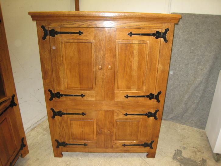 Eikenhouten brood/TV kast, Niet ingevuld, Gebruikt, Niet ingevuld, Niet ingevuld