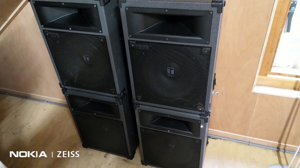 4 TOA luidsprekers SL 120 - 240 watt. Met gratis Versterker, Audio, Tv en Foto, Gebruikt, Overige typen, 120 watt of meer, Ophalen