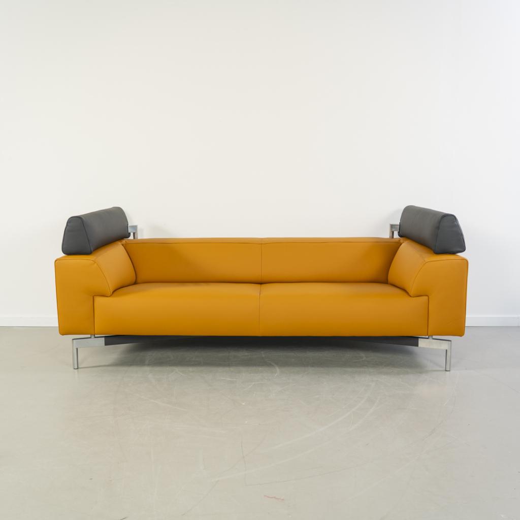 1x Leolux Howlo 3-zits/220cm Bank Maïsgeel/Zwart - Leer, Niet ingevuld, Niet ingevuld, Driepersoons, 75 tot 100 cm