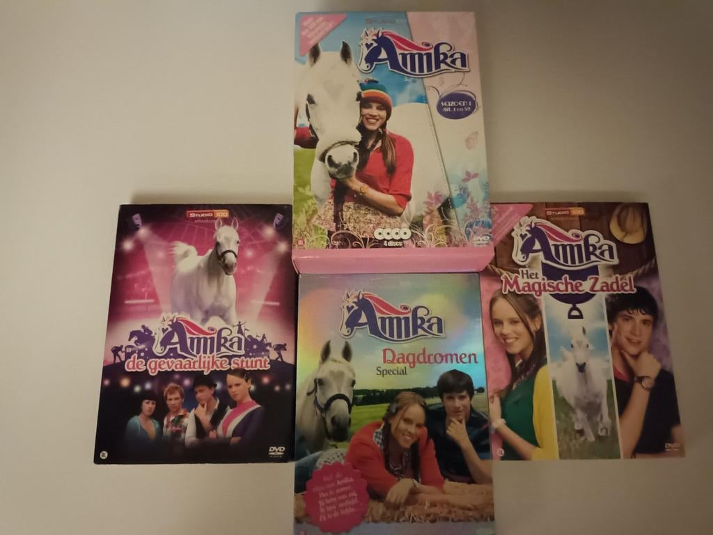 Dvd studio 100 Amika, Cd's en Dvd's, Ophalen of Verzenden, Zo goed als nieuw