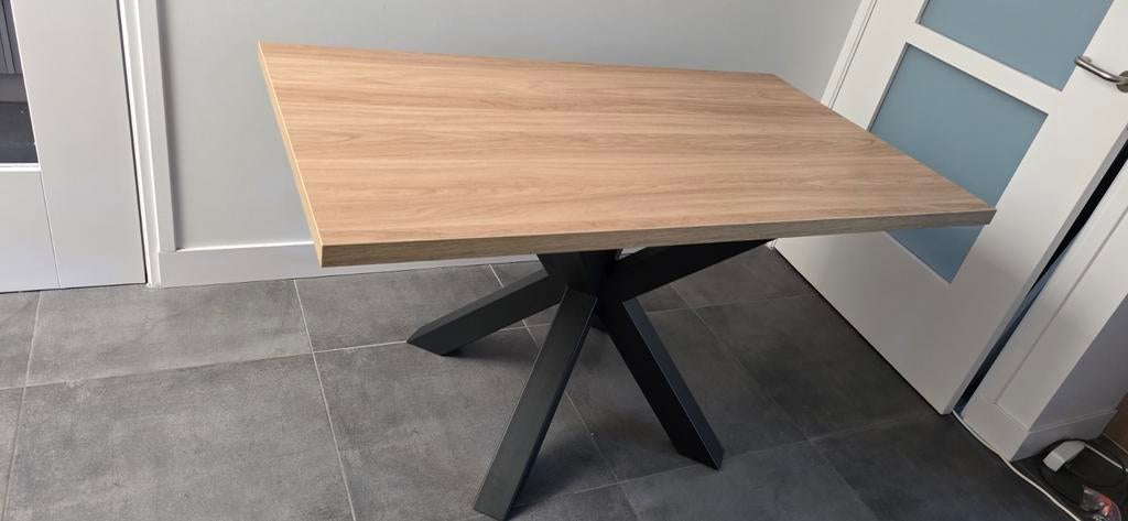 Nieuwe tafel met stalen spinpoot - 140x80cm, Ophalen, 100 tot 150 cm, Nieuw, 50 tot 100 cm