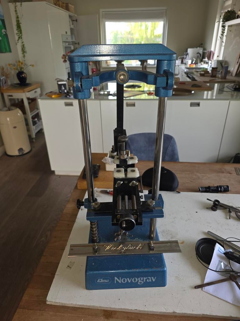 Elma Novograv graveermachine, Doe-het-zelf en Verbouw, Gereedschap | Overige machines, Ophalen of Verzenden