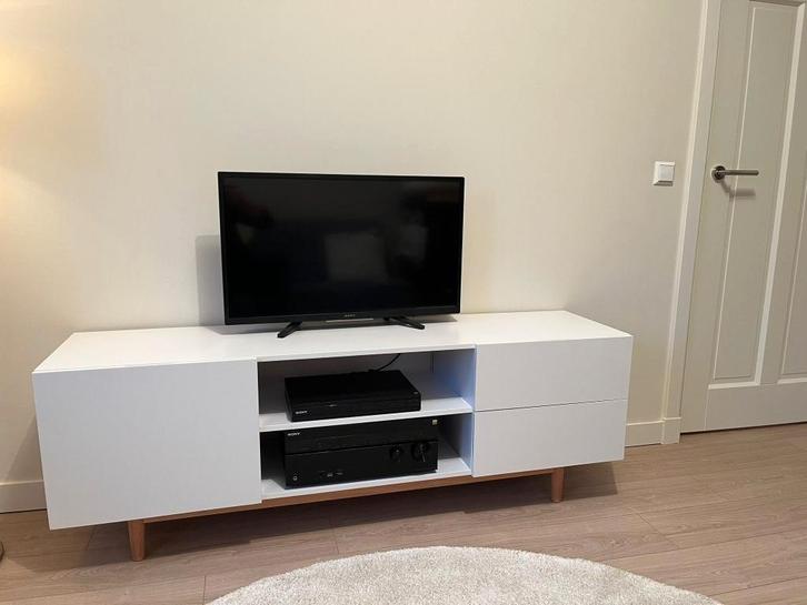 TV kast 160 cm breed Wit & Eiken, Huis en Inrichting, Kasten | Televisiemeubels, Zo goed als nieuw, Minder dan 100 cm, 150 tot 200 cm