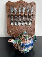 Fries kerf snijwerk Theepotje + lepelrek 1 koop, Ophalen of Verzenden