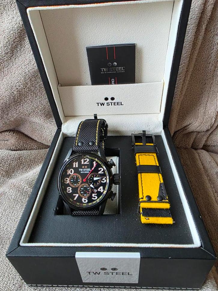 TW Steel TW978, Sieraden, Tassen en Uiterlijk, Horloges | Heren, Zo goed als nieuw, Overige merken, Leer, Ophalen of Verzenden