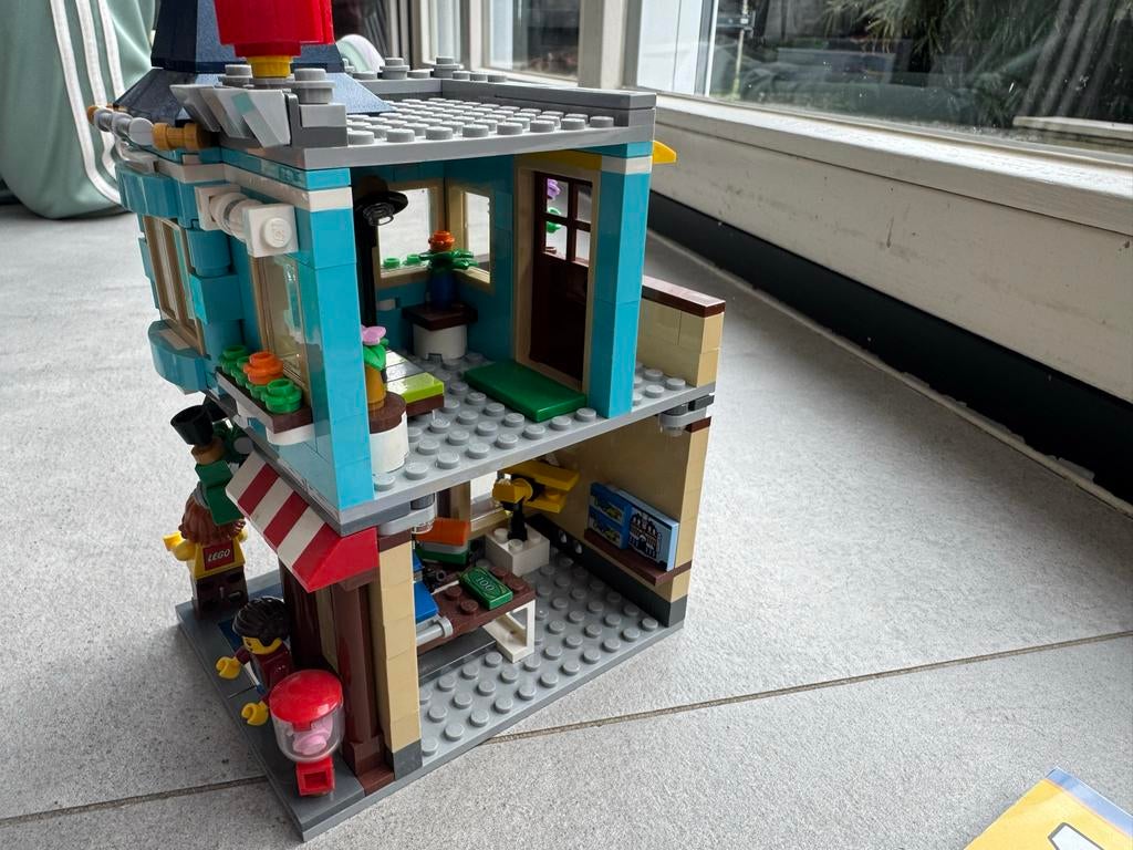 Lego Creator Hoekwinkel/Woning 31105 - 3-in-1 set, Ophalen, Zo goed als nieuw, Complete set, Lego