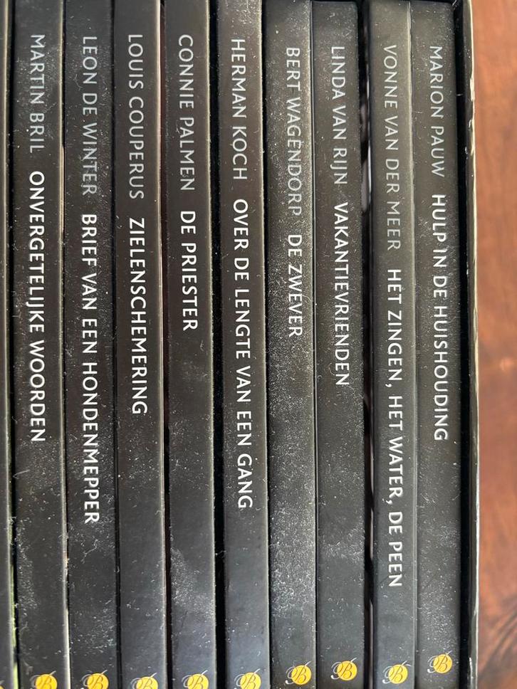 NRC Literatuur Juweeltjes Box - 10 Ongelezen Boekjes, Boeken, Literatuur, Zo goed als nieuw, Ophalen