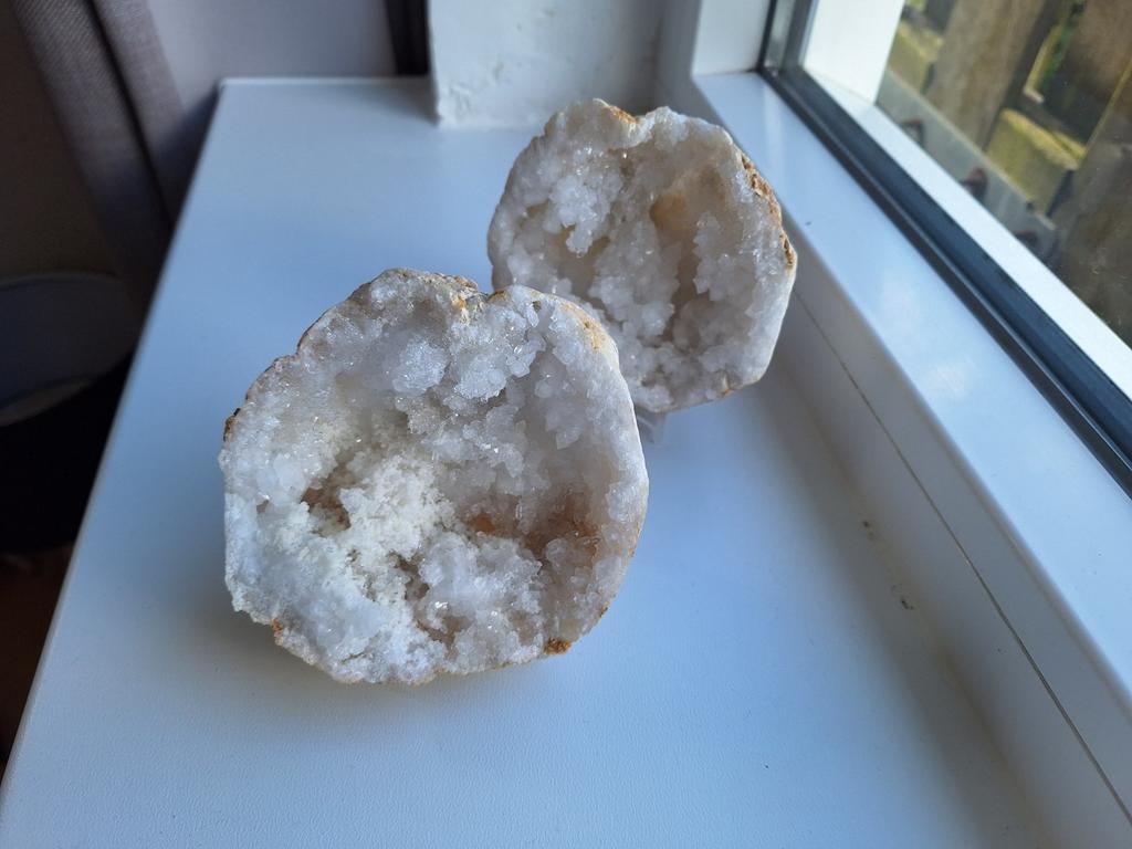 Marokkaanse geode met bergkristal, Verzamelen, Mineralen en Fossielen, Ophalen