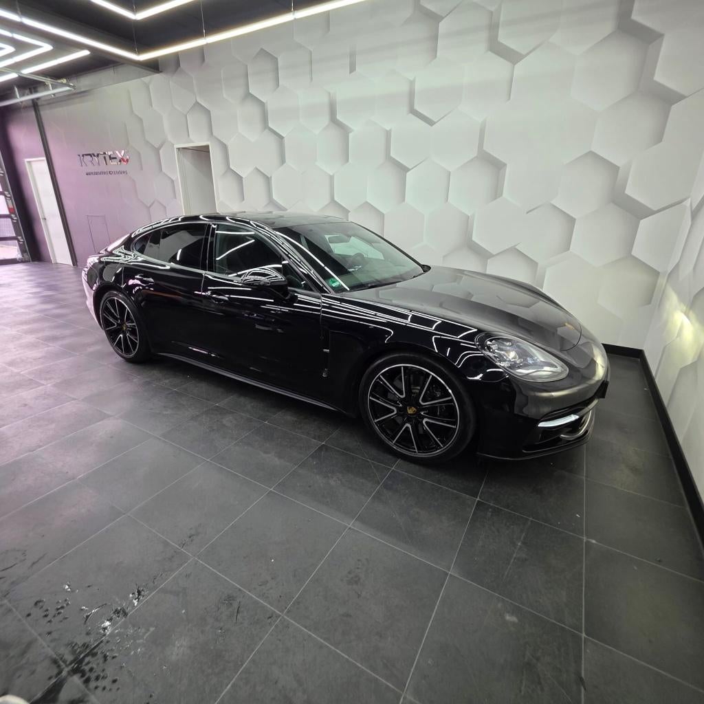 Porsche Panamera 4 E-hybrid | 462pk 2019 BOSE PANO APPROVED, Auto's, Porsche, Automaat, Parkeerassistent, Zwart, Bruin