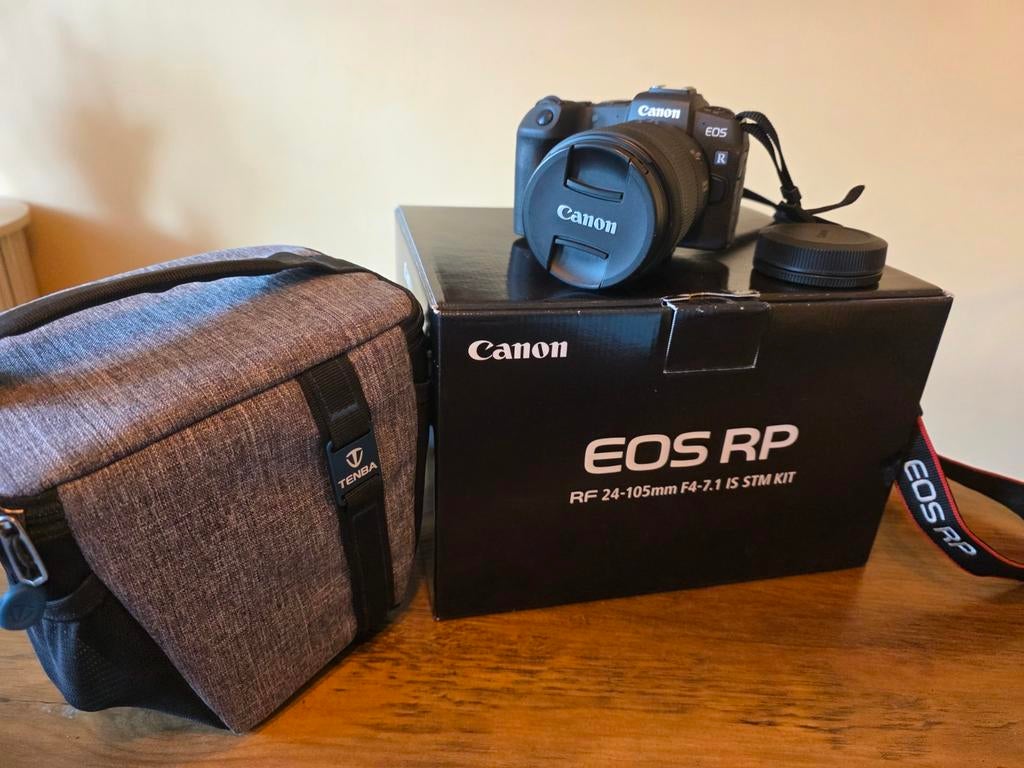 Canon EOS RP systeemcamera Zwart + RF 24-105mm f/4-7.1 IS ST, Audio, Tv en Foto, Fotocamera's Digitaal, Zo goed als nieuw, Canon