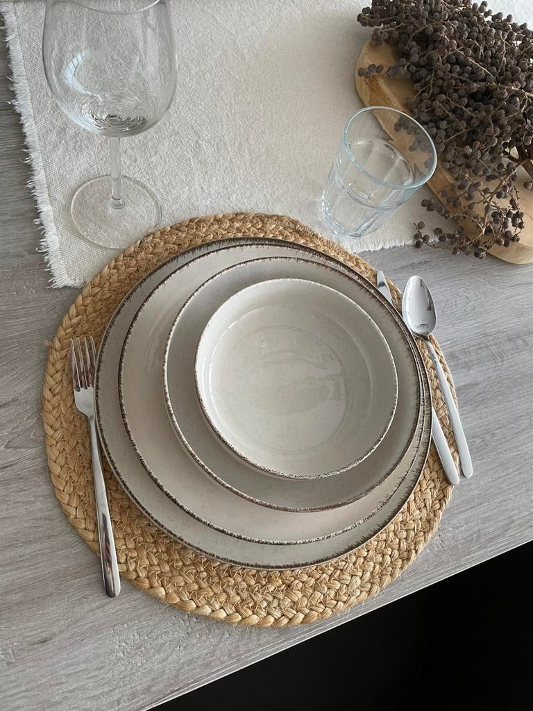 Loods5 SIAKI servies beige, Ophalen of Verzenden, Zo goed als nieuw, Bord(en), Overige stijlen