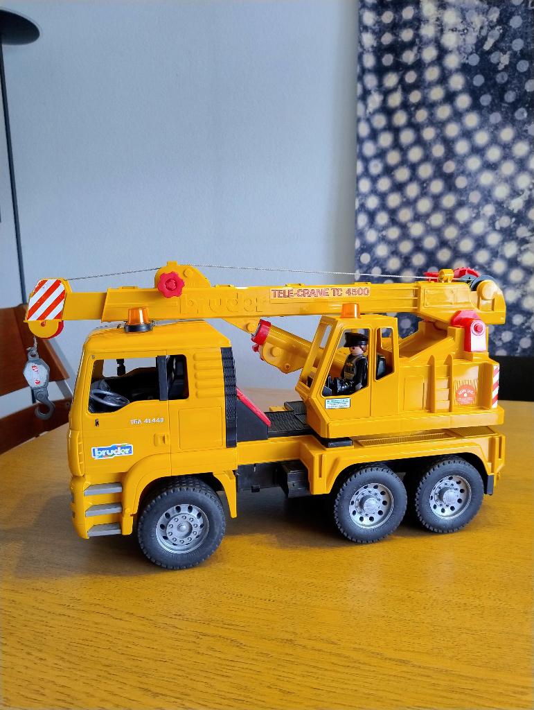 MAN Tele-Crane TC 4500 van Bruder, Kinderen en Baby's, Speelgoed | Speelgoedvoertuigen, Ophalen of Verzenden, Gebruikt