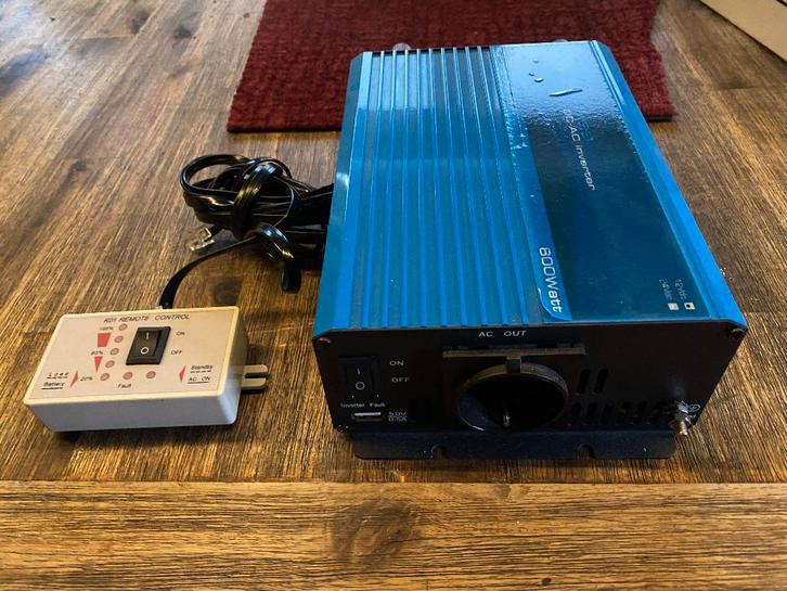 220 volt omvormer, Hobby en Vrije tijd, Overige Hobby en Vrije tijd, Zo goed als nieuw, Ophalen of Verzenden