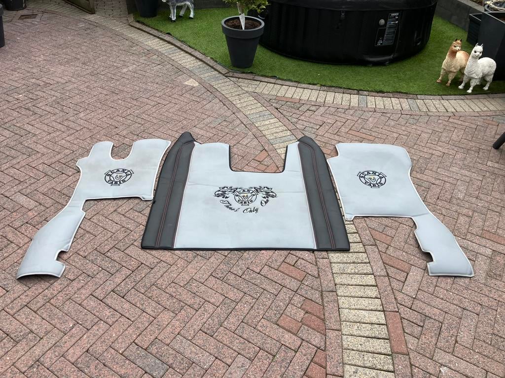 Scania R vloermatten  en tunnelhoes van labro (klapstoel).., Ophalen of Verzenden, Scania, Interieur en Bekleding