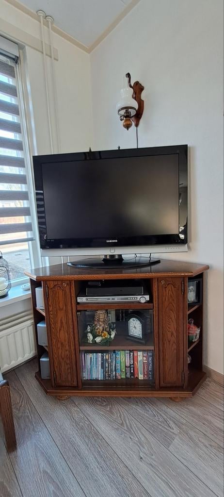 Eikenhouten tv hoekkast, Huis en Inrichting, Kasten | Televisiemeubels, Ophalen, Gebruikt, 100 tot 150 cm, Eikenhout