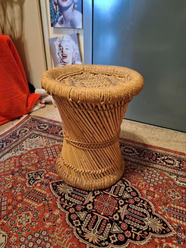 Vintage Retro Ronde Boho Style Rotan Bamboe Kruk 36cm X 30cm, Huis en Inrichting, Krukjes, Ophalen of Verzenden, Gebruikt, Overige materialen