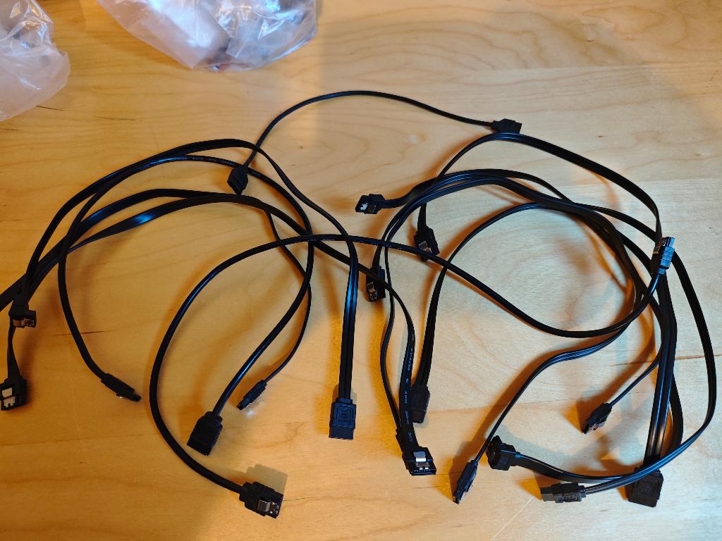 SATA kabels te koop, Ophalen of Verzenden, Gebruikt