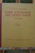 Kleine schoolatlas der gehele aarde in 48 kaarten 1952, Boeken, Gelezen, Overige atlassen, Ophalen of Verzenden, 1800 tot 2000