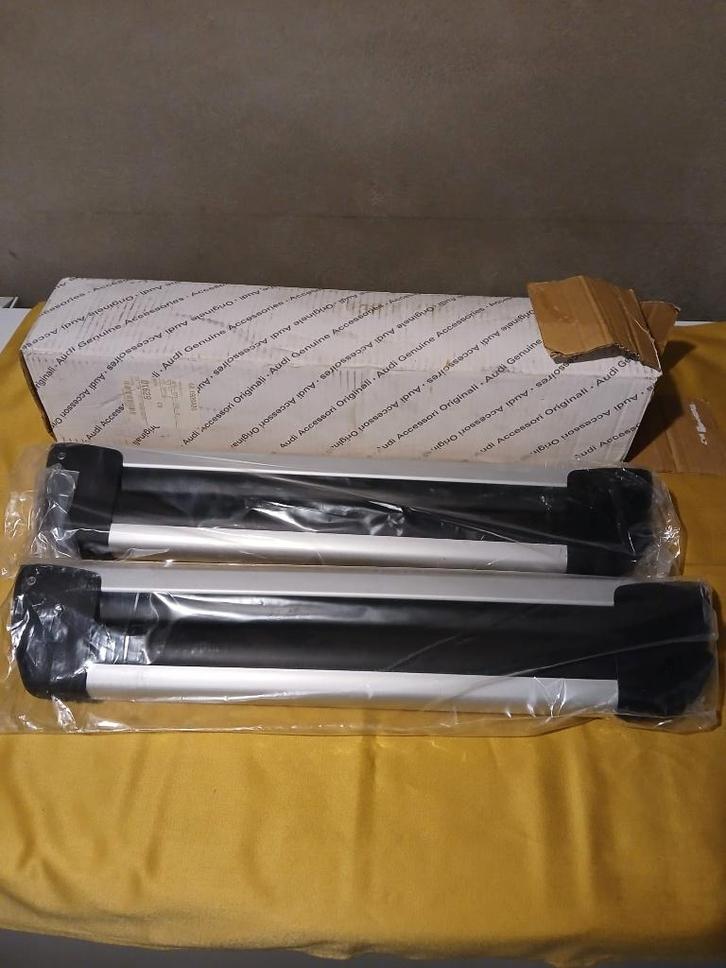 Audi Ski- en Snowboardhouder Zilver 4 Paar (Nooit gebruikt ), Auto diversen, Dakdragers, Nieuw, Ophalen of Verzenden