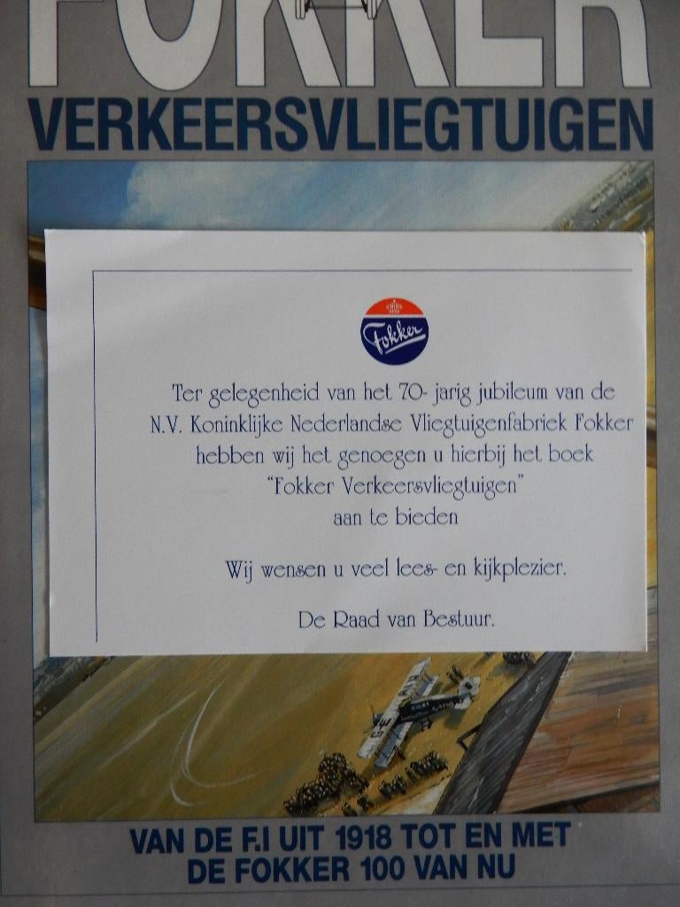 Boek speciaal uitgegeven 70 jaar fokker vliegtuigen., Ophalen of Verzenden, Nieuw, Europa