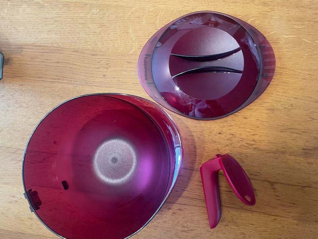 Nieuwe Tupperware Microplus 1,5L - Magnetronbestendig, Ophalen of Verzenden, Nieuw, Paars, Bak of Kom